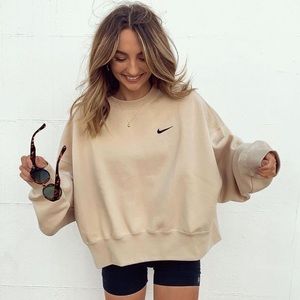 Nike Sportswear Essentials Fleece 